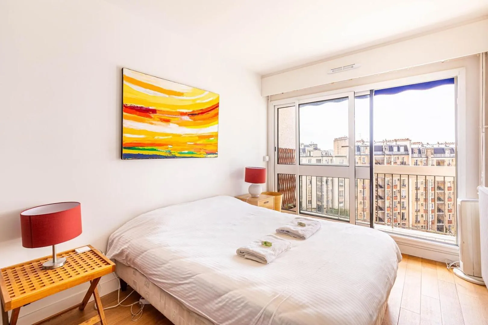 Guestready - Bright And Airy In The 18Th Apartment Paris
