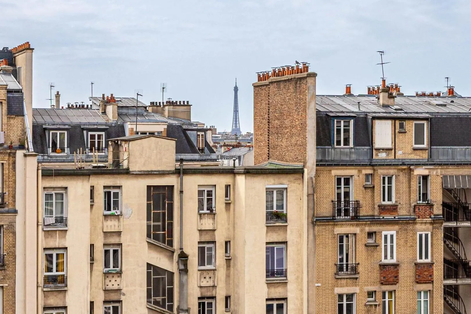 Guestready - Bright And Airy In The 18Th Apartment Paris